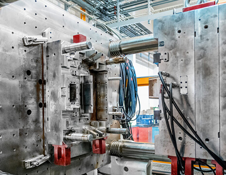 Low cost injection molding plastic mould die makers in China